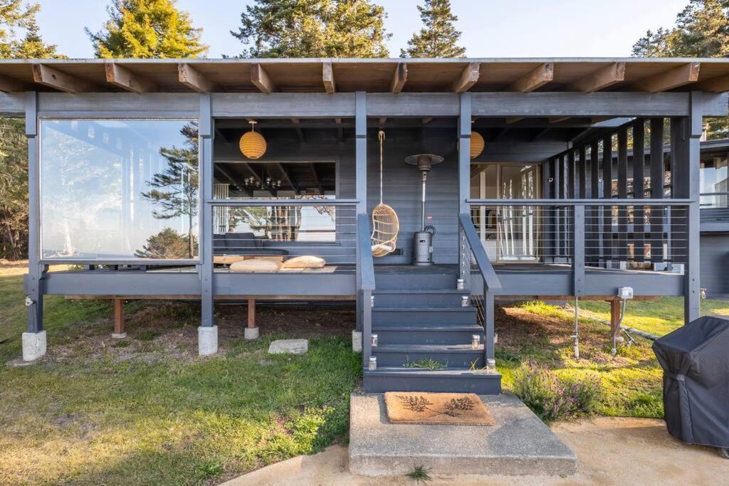 Driftwood Lodge ~ 5 Bedroom / 7 Bath ~ 30-Acre Private Estate On Hwy 1 ~ Hot Tub ~ Oceanview ~ Reunions & Retreats Walsh Landing Exteriör bild