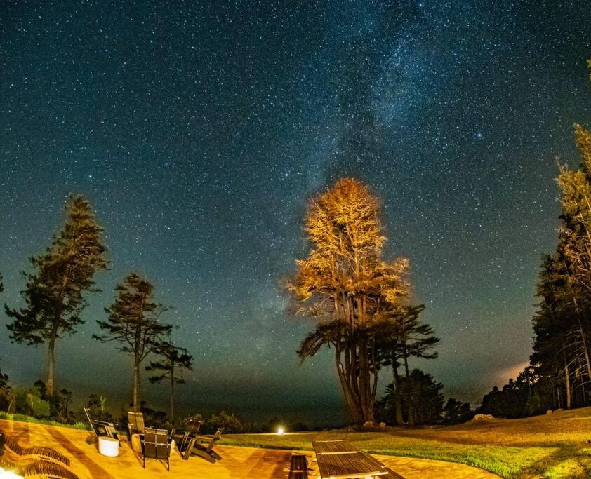 Driftwood Lodge ~ 5 Bedroom / 7 Bath ~ 30-Acre Private Estate On Hwy 1 ~ Hot Tub ~ Oceanview ~ Reunions & Retreats Walsh Landing Exteriör bild