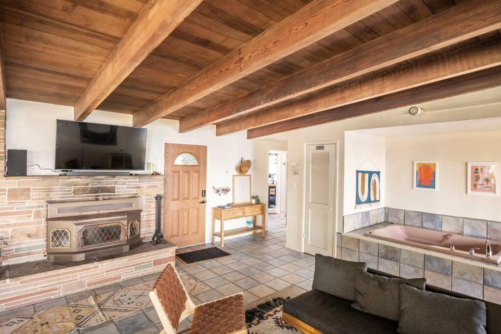 Driftwood Lodge ~ 5 Bedroom / 7 Bath ~ 30-Acre Private Estate On Hwy 1 ~ Hot Tub ~ Oceanview ~ Reunions & Retreats Walsh Landing Exteriör bild